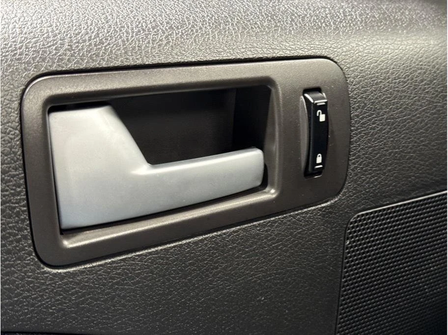 2008 Ford S197 Mustang - Image 14 of 20