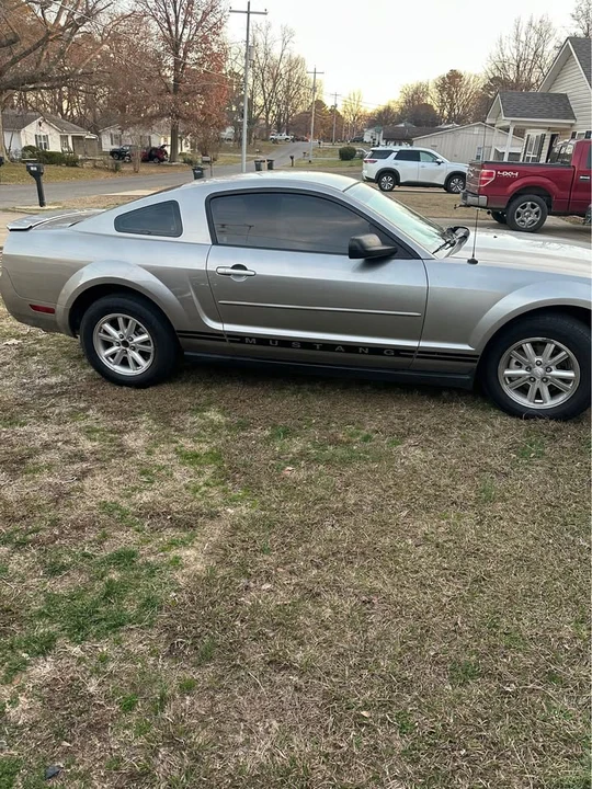 2008 Ford S197 Mustang - Image 2 of 3