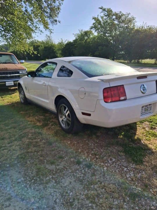 2008 Ford S197 Mustang - Image 2 of 5