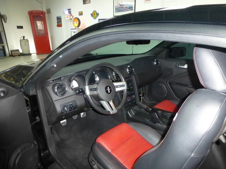 2008 Ford S197 Mustang - Image 4 of 8