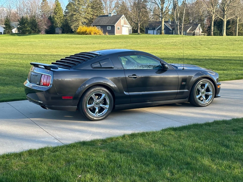 2008 Ford S197 Mustang - Image 16 of 31