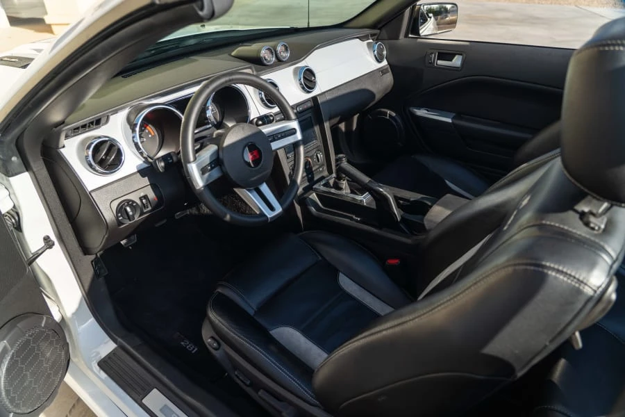 2008 Ford S197 Mustang - Image 10 of 17