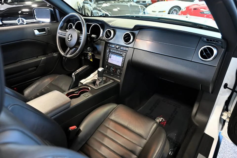 2008 Ford S197 Mustang - Image 9 of 14