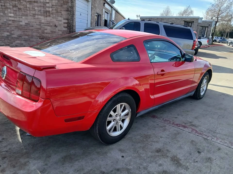 2008 Ford S197 Mustang - Image 9 of 10