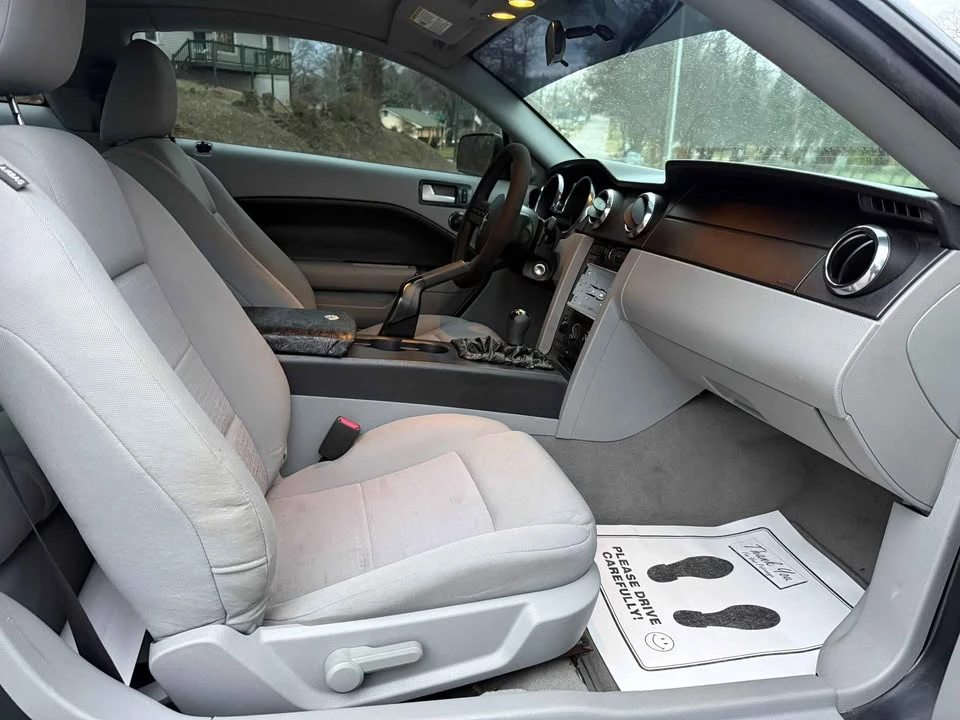 2008 Ford S197 Mustang - Image 13 of 16