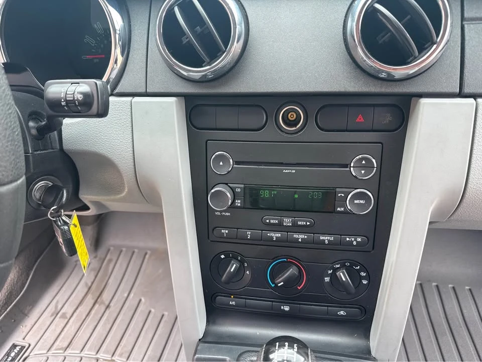 2008 Ford S197 Mustang - Image 13 of 19