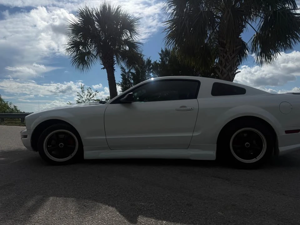 2008 Ford S197 Mustang - Image 6 of 11