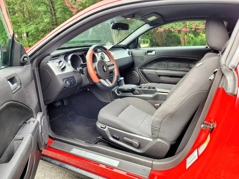 2008 Ford S197 Mustang - Image 10 of 21