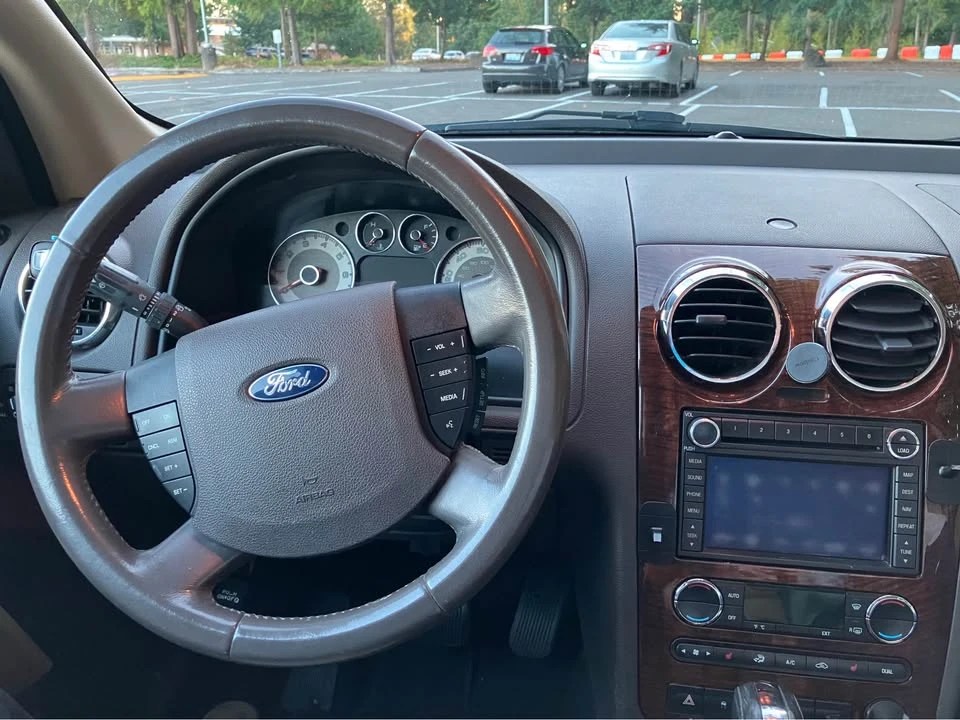 2008 Ford Taurus - Image 8 of 15