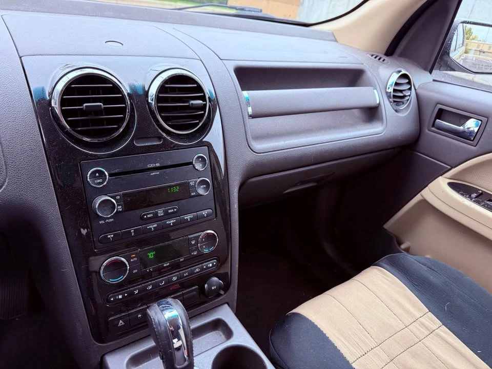 2008 Ford Taurus 5th Gen - Image 9 of 14
