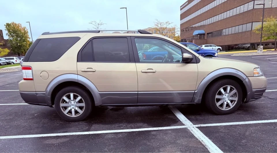 2008 Ford Taurus 5th Gen - Image 5 of 14