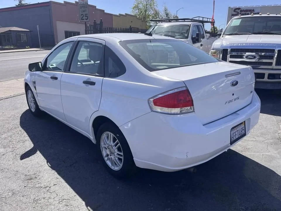 2008 Ford Focus 2nd Gen - Image 3 of 16