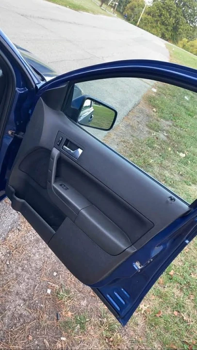 2008 Ford Focus 2nd Gen - Image 4 of 12