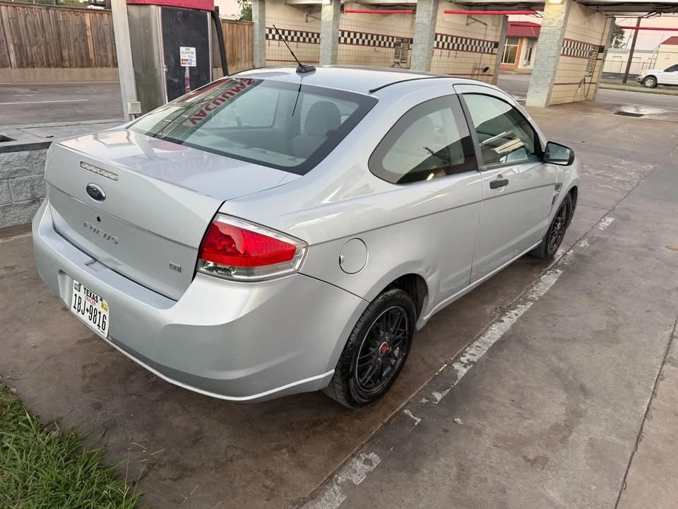 2008 Ford Focus 2nd Gen - Image 2 of 11