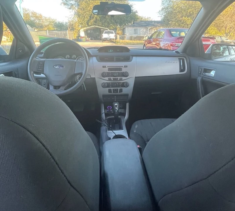 2008 Ford Focus 2nd Gen - Image 10 of 13