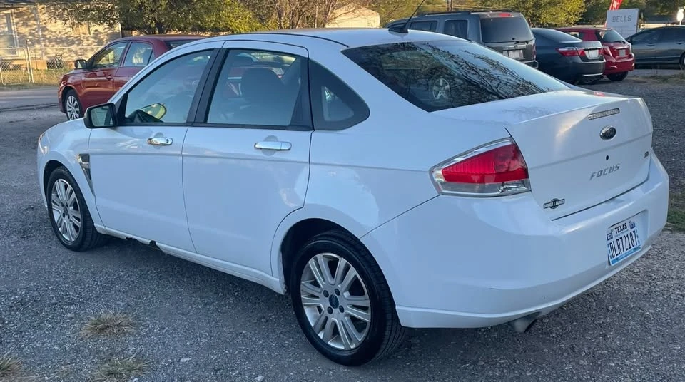 2008 Ford Focus 2nd Gen - Image 2 of 13