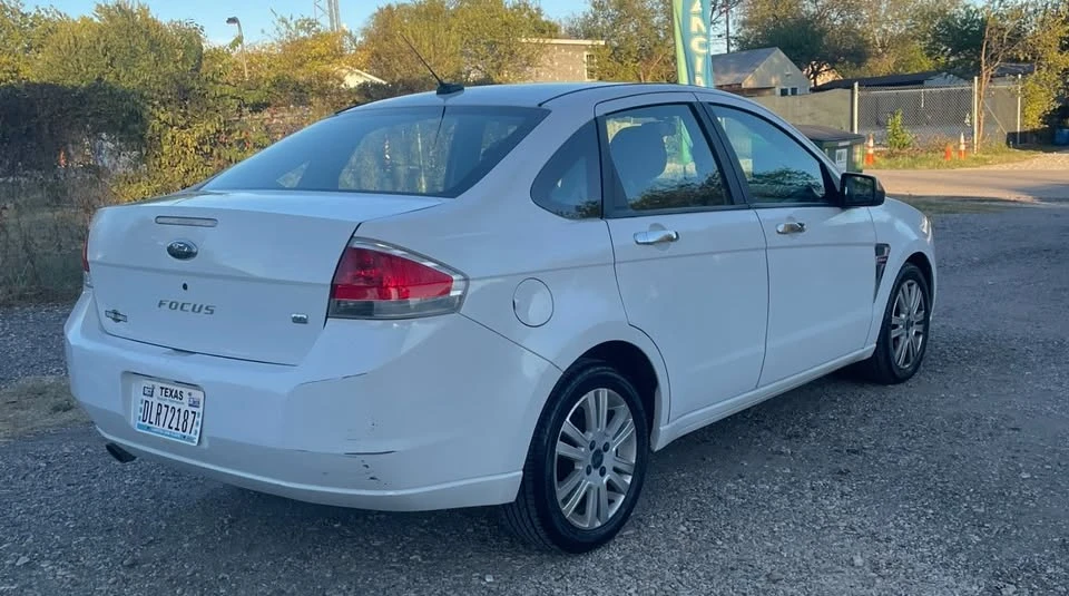 2008 Ford Focus 2nd Gen - Image 4 of 13
