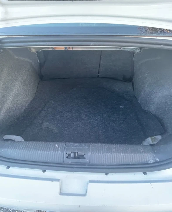 2008 Ford Focus 2nd Gen - Image 11 of 13