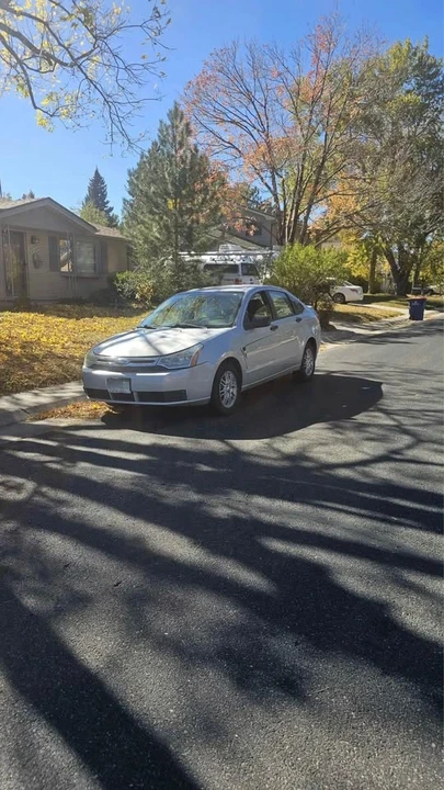 2008 Ford Focus 2nd Gen - Image 2 of 11