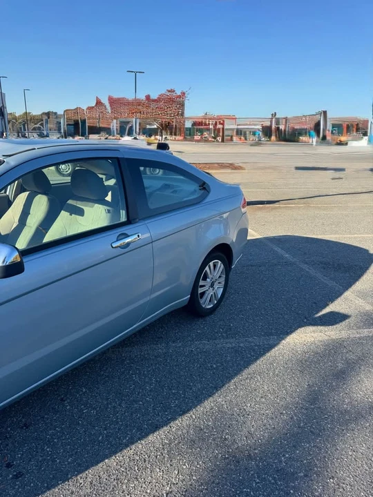 2008 Ford Focus 2nd Gen - Image 4 of 13
