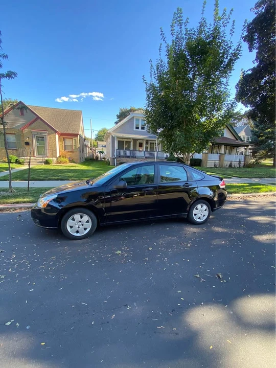 2008 Ford Focus 2nd Gen - Image 2 of 12