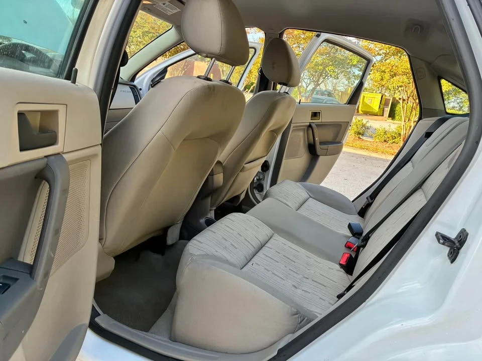 2008 Ford Focus 2nd Gen - Image 16 of 16