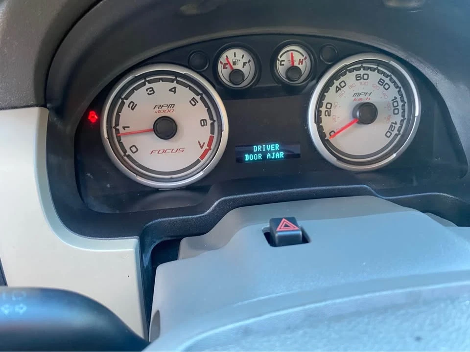 2008 Ford Focus 2nd Gen - Image 6 of 10