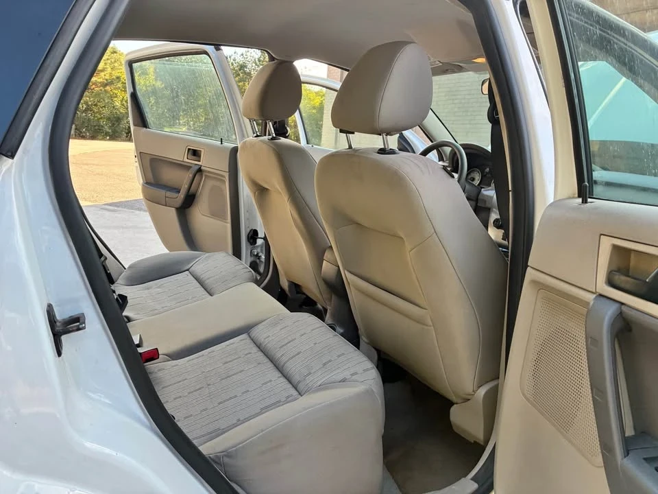 2008 Ford Focus 2nd Gen - Image 13 of 17