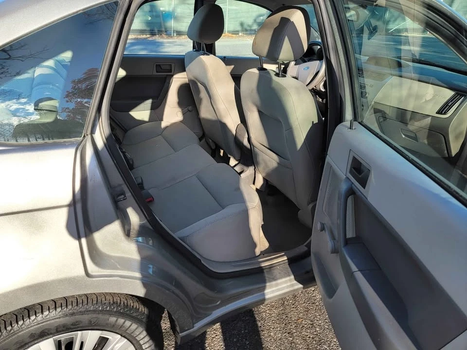 2008 Ford Focus 2nd Gen - Image 10 of 10