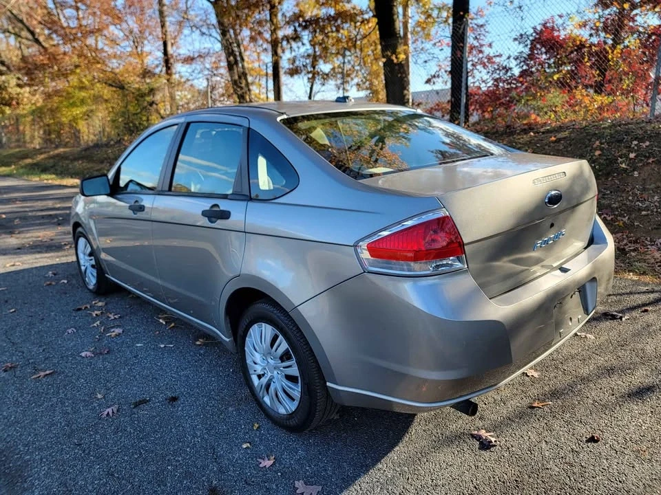 2008 Ford Focus 2nd Gen - Image 5 of 10