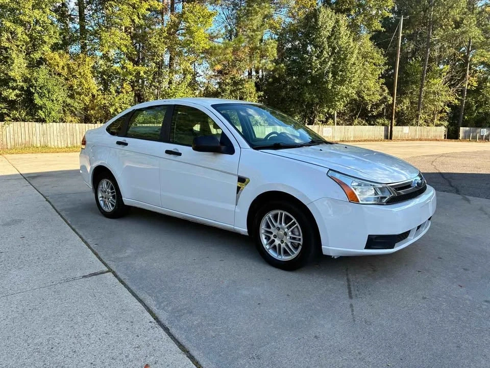 2008 Ford Focus 2nd Gen - Image 2 of 18