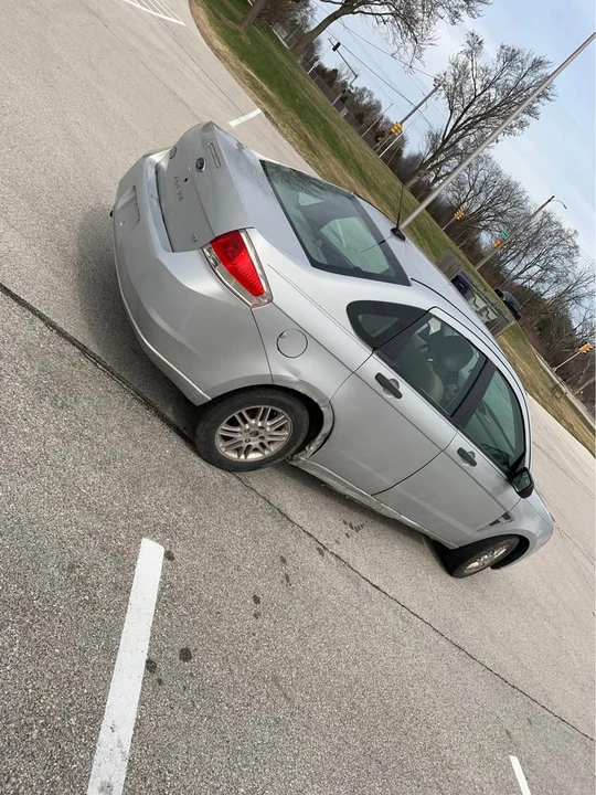 2008 Ford Focus 2nd Gen - Image 2 of 5