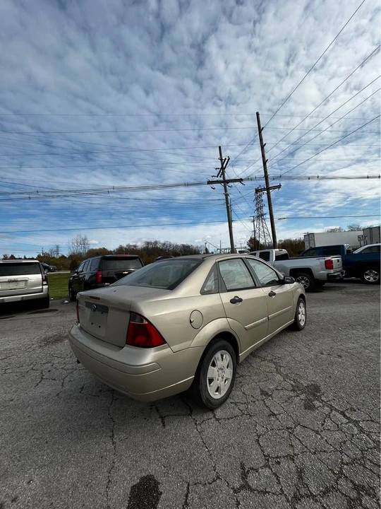 2008 Ford Focus 2nd Gen - Image 4 of 10