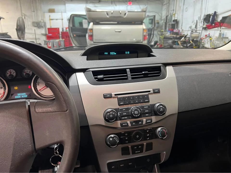 2008 Ford Focus 2nd Gen - Image 12 of 12