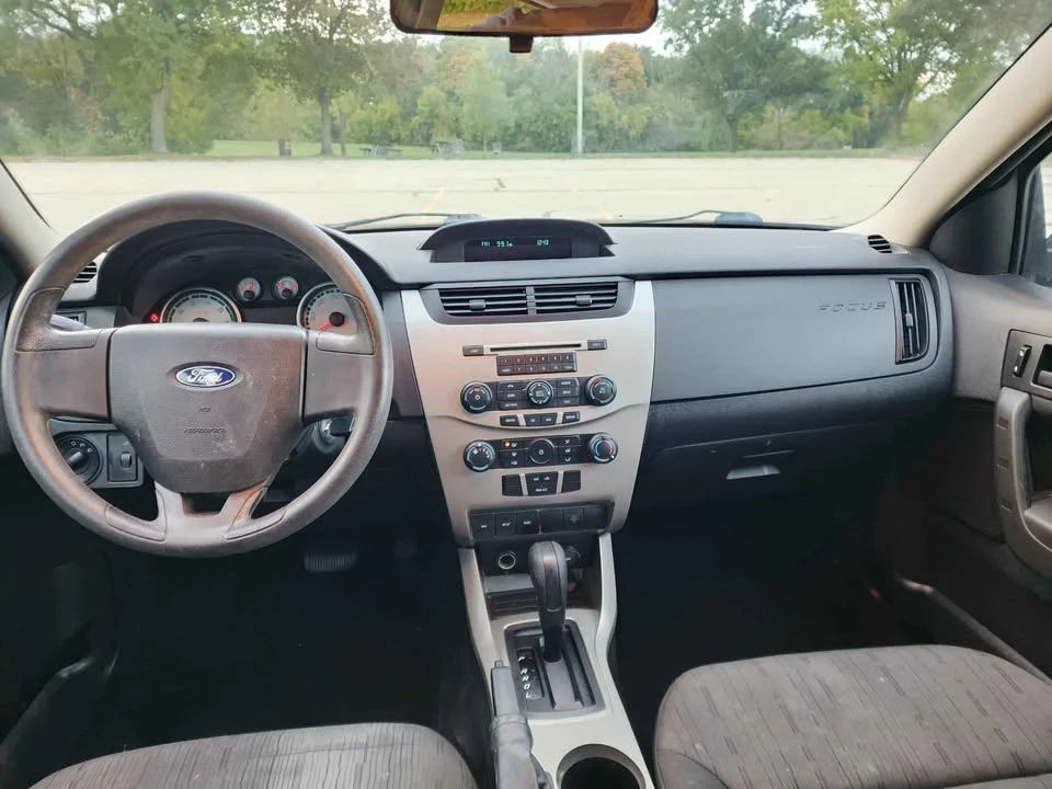 2008 Ford Focus 2nd Gen - Image 9 of 11
