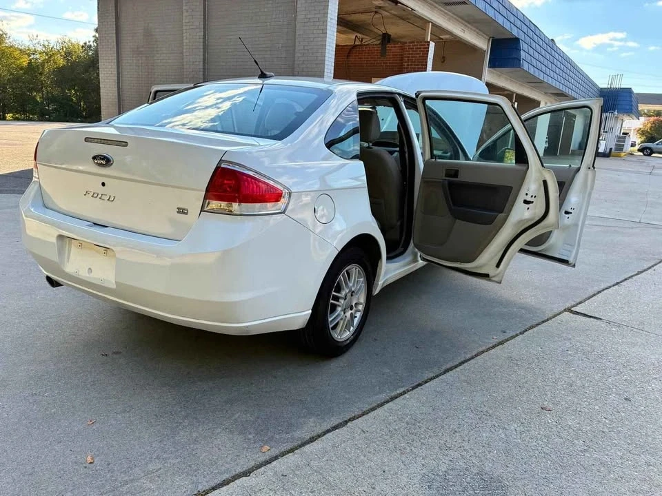 2008 Ford Focus 2nd Gen - Image 10 of 19