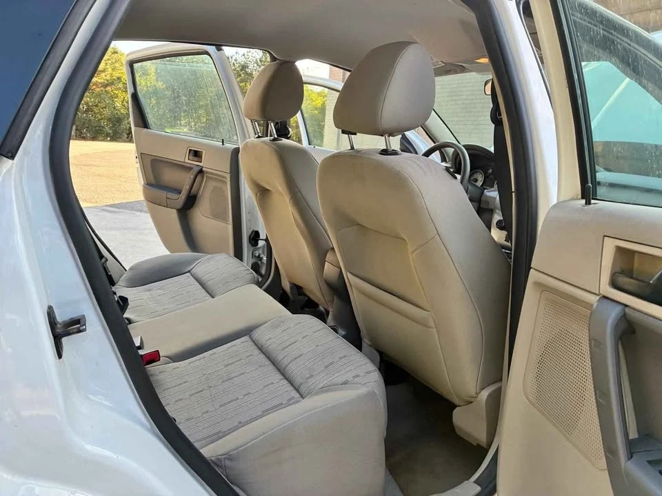 2008 Ford Focus 2nd Gen - Image 13 of 19