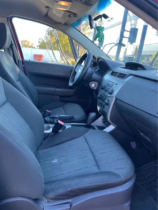 2008 Ford Focus 2nd Gen - Image 12 of 13