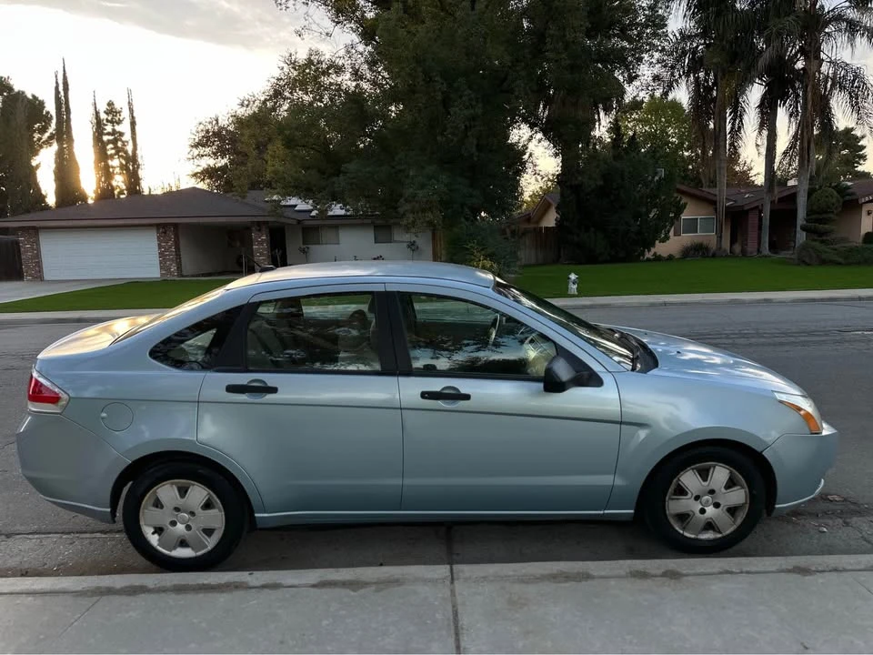 2008 Ford Focus 2nd Gen - Image 4 of 12