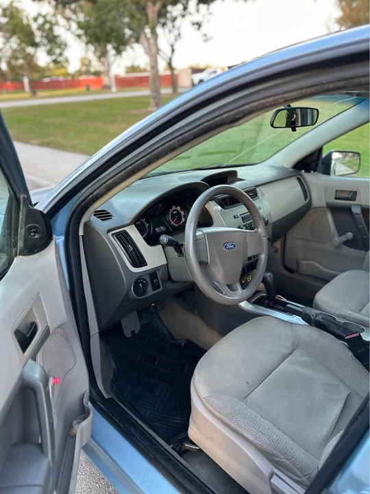 2008 Ford Focus 2nd Gen - Image 9 of 12