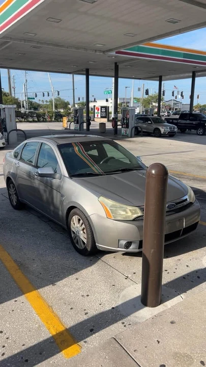 2008 Ford Focus 2nd Gen - Image 2 of 4