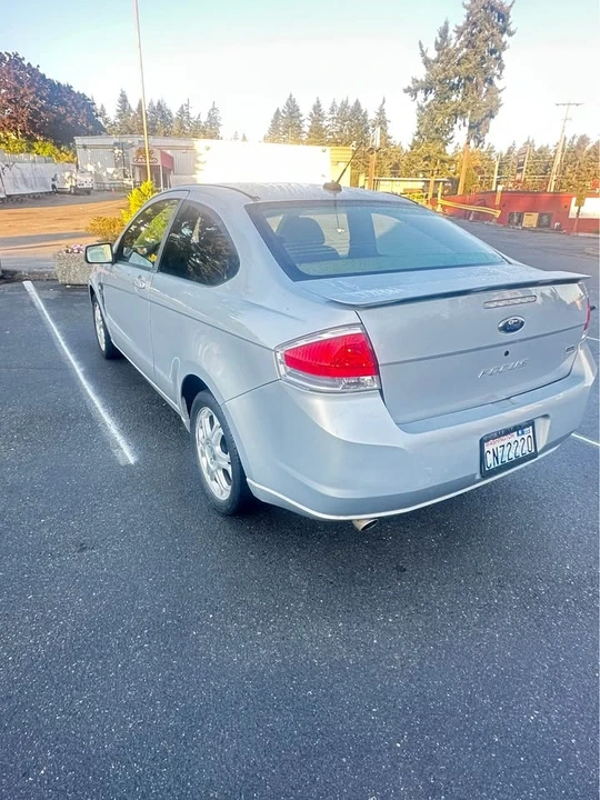 2008 Ford Focus 2nd Gen - Image 2 of 7
