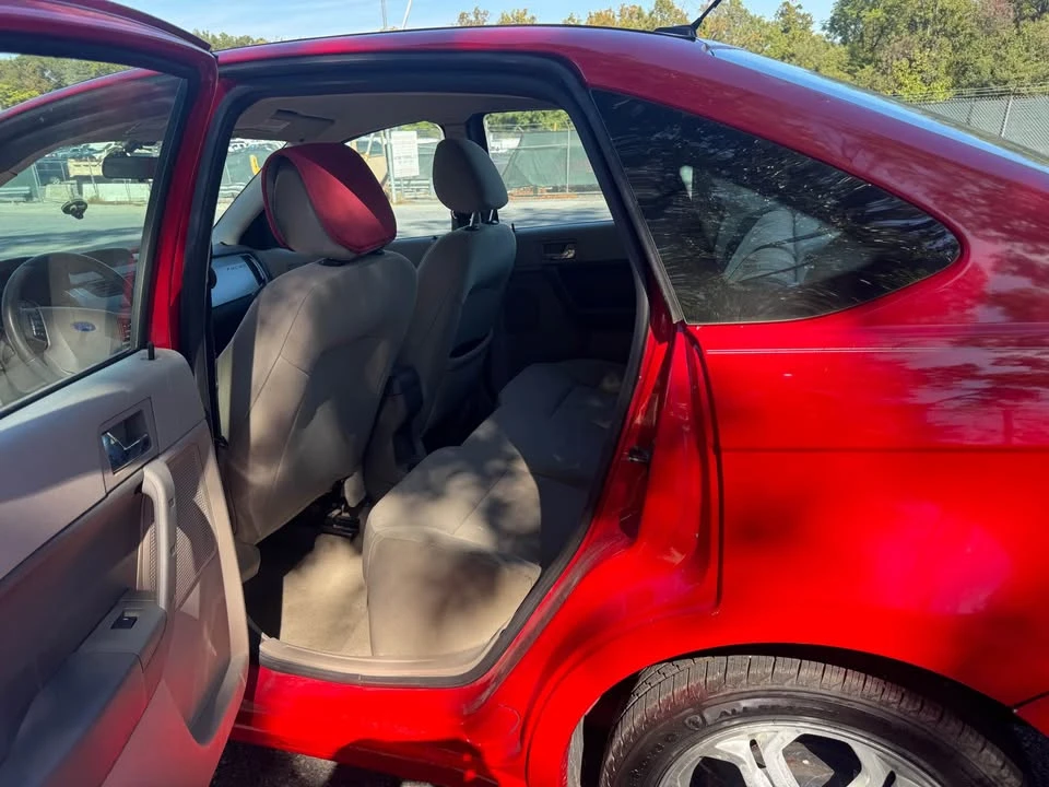 2008 Ford Focus 2nd Gen - Image 6 of 10