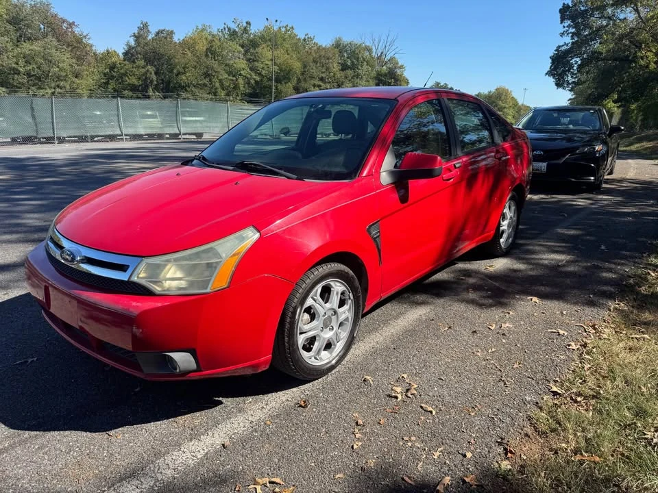 2008 Ford Focus 2nd Gen - Image 2 of 10