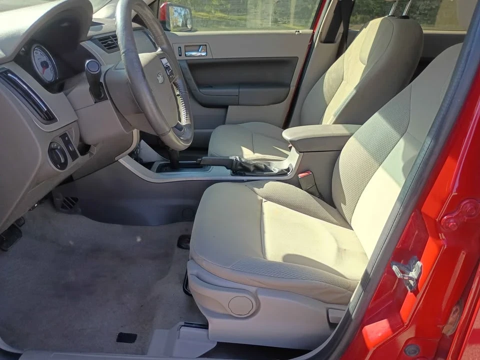 2008 Ford Focus 2nd Gen - Image 7 of 13