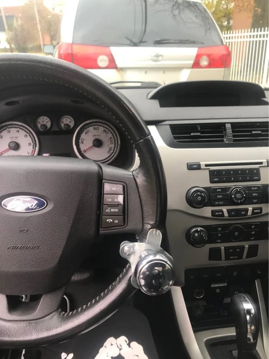 2008 Ford Focus 2nd Gen - Image 2 of 7