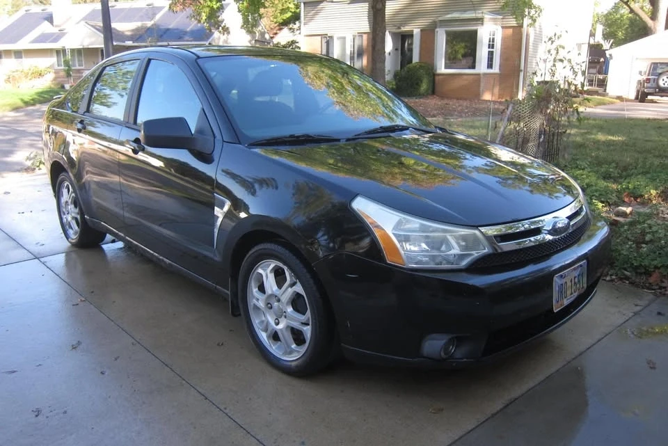 2008 Ford Focus 2nd Gen - Image 2 of 12
