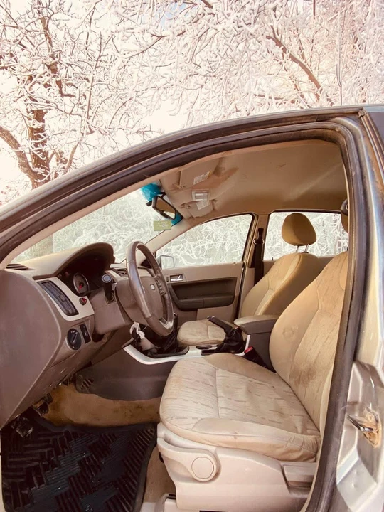 2008 Ford Focus 2nd Gen - Image 6 of 12