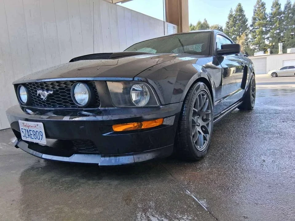 2008 Ford GT 1st Gen - Image 2 of 15