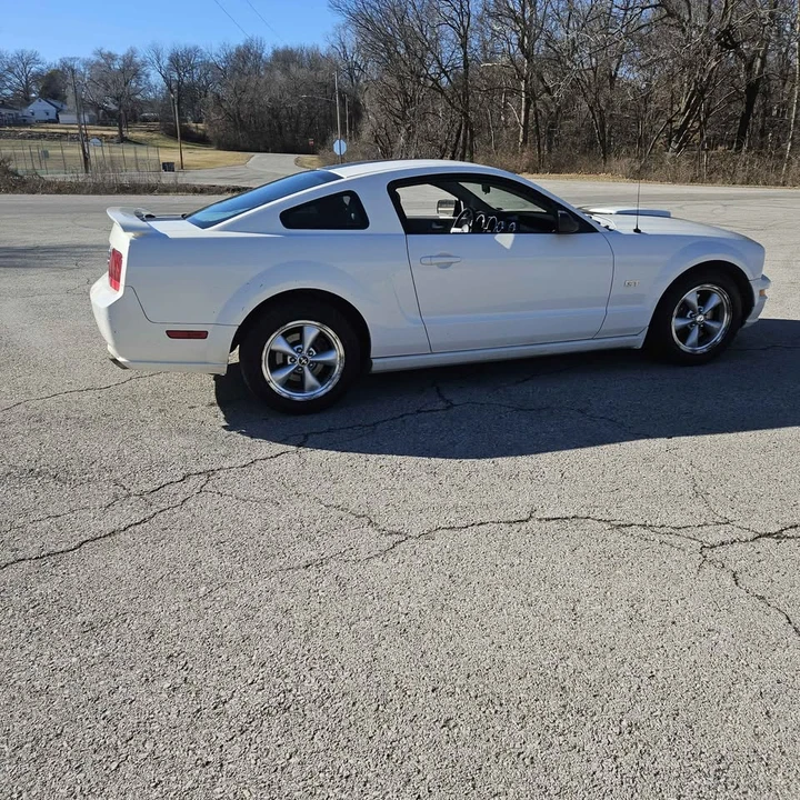 2008 Ford GT 1st Gen - Image 2 of 8